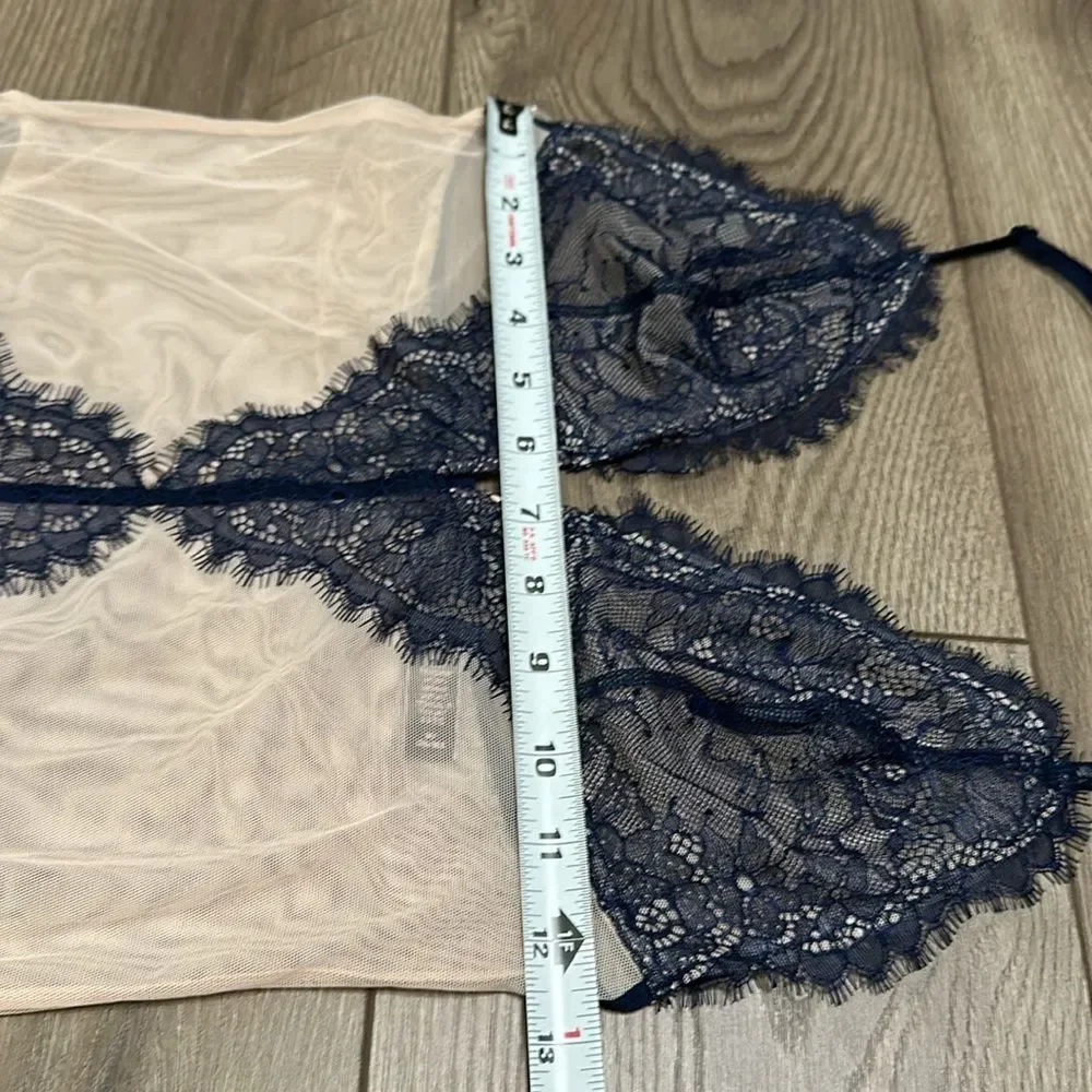 Victoria’s Secret V Wire Beige And Blue Lace V-String Teddy Bodysuit Size Medium